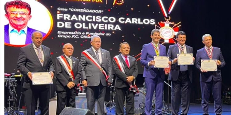 presidente-fundador do Grupo FC Oliveira, agora, é Comendador da Ordem do Mérito Comercial do Maranhão.