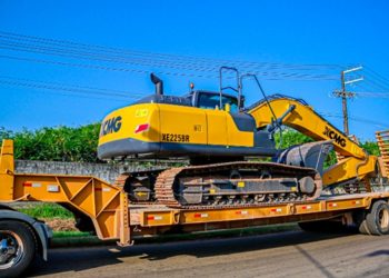 Paço do Lumiar: Nova retroescavadeira hidráulica vai melhorar a infraestrutura do município 
