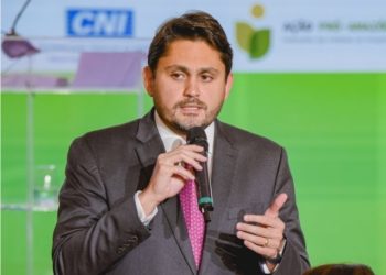 Ministro Juscelino Filho vai implantar redes 5G e 4G nos terminais Ponta da Espera e Cujupe