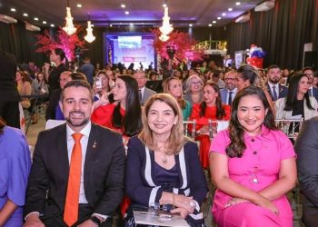 Iracema Vale participa da abertura da II Conferência Estadual da Mulher Advogada