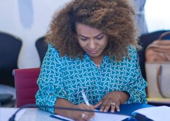 Cricielle Muniz é empossada como membra do Conselho Universitário do Maranhão (Conuni).