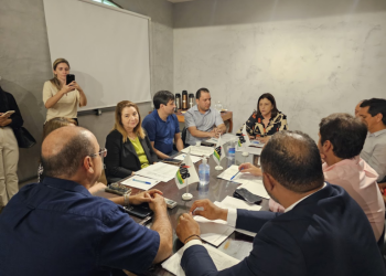 IMAGEM DO DIA: Marcus Brandão recebe de Roseana comando do MDB