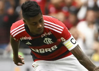 Flamengo: Tite repete estratégia do “rodízio de capitães” em início