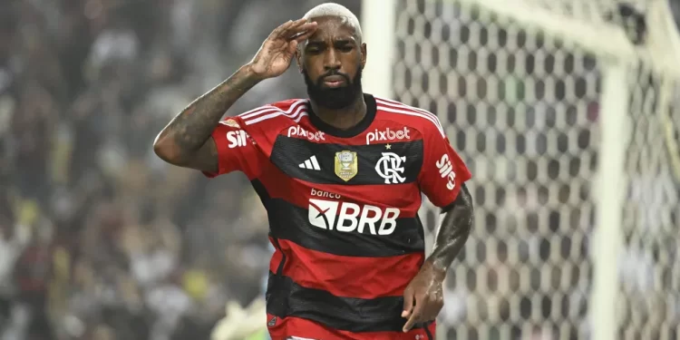 Escalação do Flamengo: Gerson treina com time titular na véspera de jogo contra o Cruzeiro