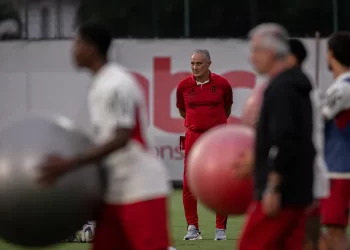 Entenda por que Flamengo voltará a se concentrar no Rio após seis meses