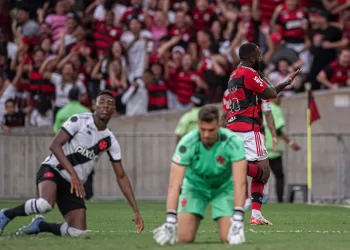 Tite dá novo xeque-mate com o Coringa em vitória do Flamengo