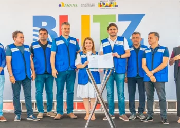 São Luís: Deputados acompanham Juscelino em Blitz da Telefonia Móvel