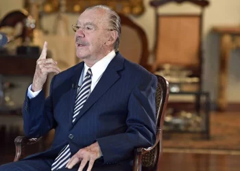 Sarney receberá título de doutor honoris causa do IDP