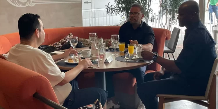 Empresário de Bruno Henrique vai ao hotel do Flamengo para nova reunião sobre renovação