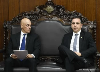 Após aprovar PEC no Senado, Pacheco viaja a SP com Toffoli e Moraes