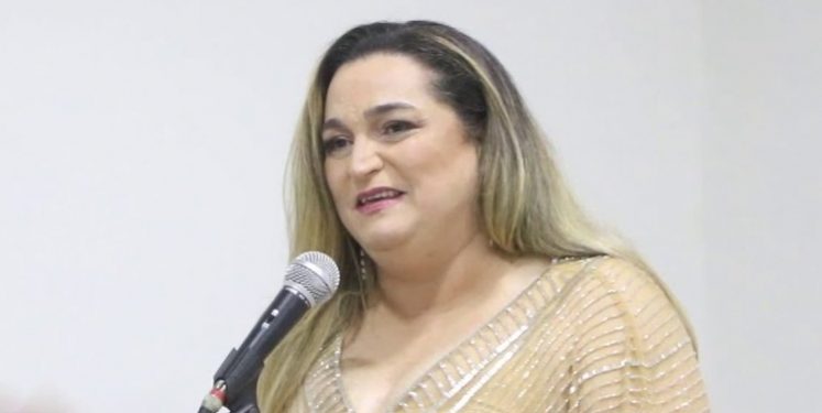 Araioses: Professores sem precatórios do Fundef e prefeita de esbanja R$ 7 milhões em carteiras