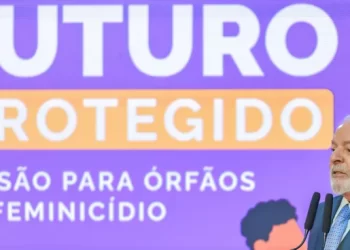 Sancionada lei que prevê pensão para filhos de vítimas de feminicídio