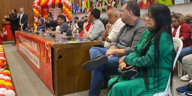 Na Alema, Fátima Araújo participa da 18ª Conferência do PCdoB