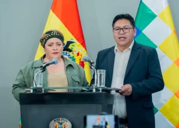 Bolívia rompe relações diplomáticas com Israel por ofensiva em Gaza.