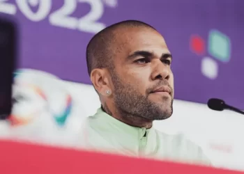 Daniel Alves: saiba o que pode acontecer com o jogador após pedido de prisão pelo MP da Espanha