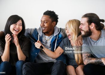 Pessoas inteligentes costumam ter estas 3 manias; Descubra quais são