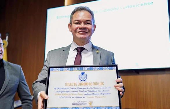 Deputado Rafael recebe o título de Cidadão Ludovicense