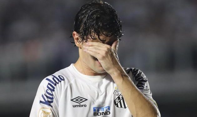 Rebaixamento do Santos gera onda de memes e piadas; confira os melhores