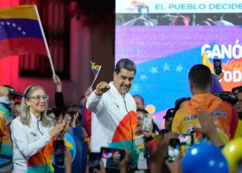 Eleitores da Venezuela aprovam em referendo criação de um novo estado em Essequibo, na Guiana