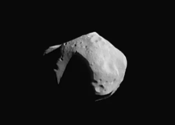 Asteroide cai na Alemanha e outro muito maior se aproxima da Terra