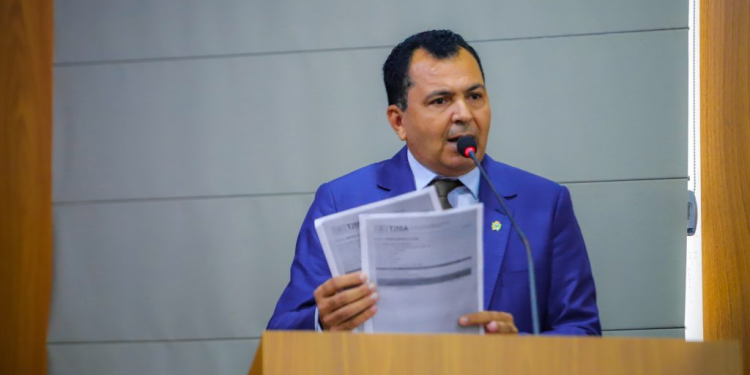 Comissão de Ética pedirá afastamento de Domingos Paz