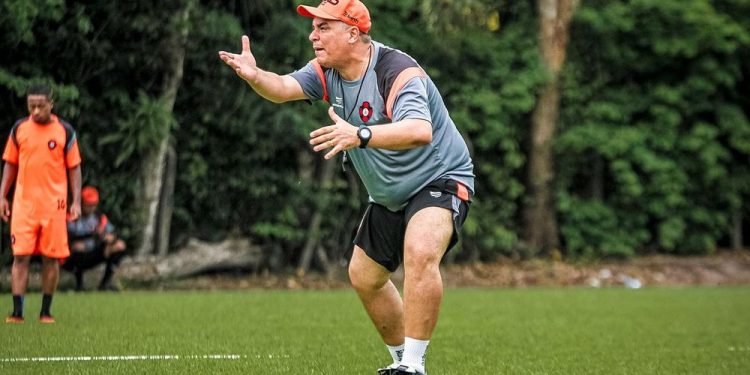 Moto Club deve apresentar time renovado para jogo contra o Bahia