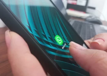 Empréstimo pelo WhatsApp: confira três bancos que liberam crédito pessoal pelo app