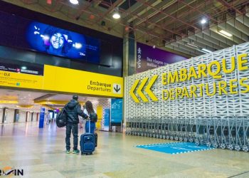 Brasileira de apenas 20 anos foi presa no Aeroporto de Guarulhos antes de embarcar para o exterior no fim de semana