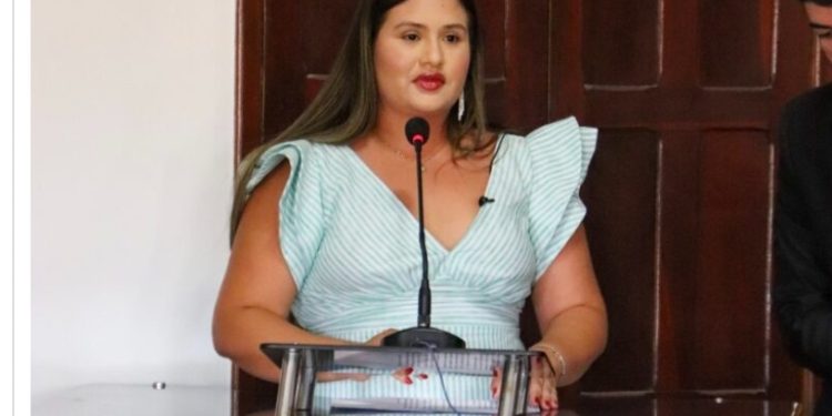 Apicum-Açú: Sabrina Freitas assume cargo de vereadora no município