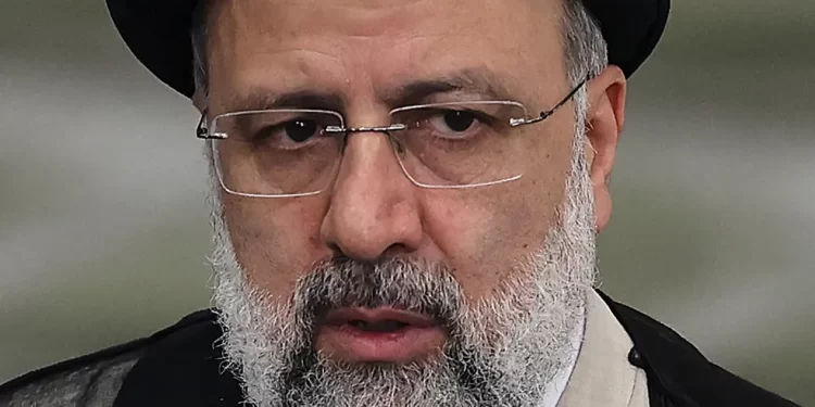 Presidente do Irã, Ebrahim Raisi, morre em queda de helicóptero