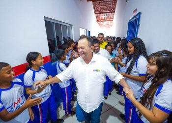 Brandão anuncia convocação de mais de mil professores seletivados para a rede estadual