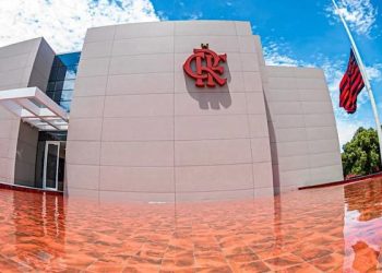 Essa dupla chega 1 hora antes do horário estabelecido por Tite no Flamengo