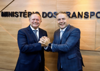 Brandão dá entrada no pedido de federalização de estradas do MA