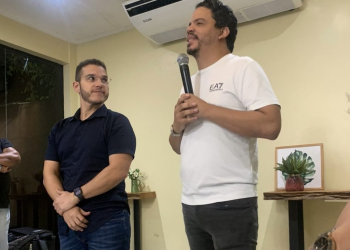 Pinheiro: Luciano oficializa retirada da candidatura de Thaiza Hortegal