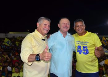 Icatu: MAIOR DA HISTÓRIA: Multidão Aclama Walace Azevedo durante Convenção