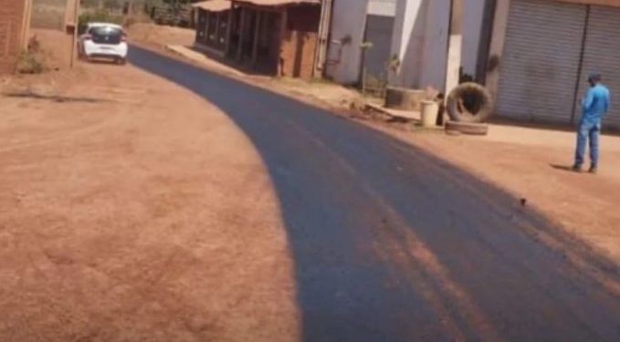 Tumtum: Teve início a imprimação asfáltica da estrada que liga o povoado Creoli