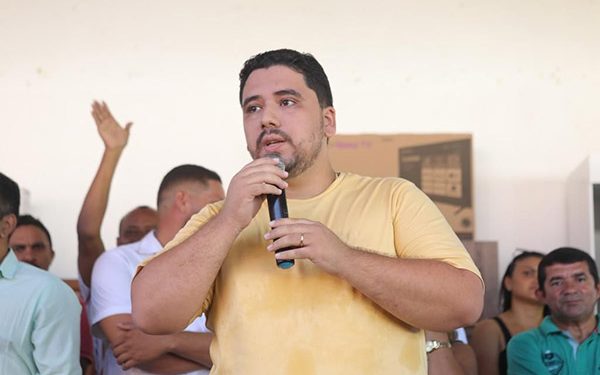 Barreirinhas: Liderança de Vinícius Vale em Barreirinhas é confirmada em nova pesquisa eleitoral