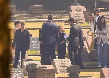 Silvio Santos, maior apresentador da TV brasileira, morre aos 93 anos em São Paulo