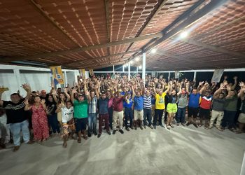 Icatu: Prefeito Walace promove encontro e reúne maior grupo político em sua residência