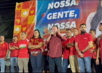 Axixá: Edmar Cutrim prestigia comício em apoio a Roberta Barreto