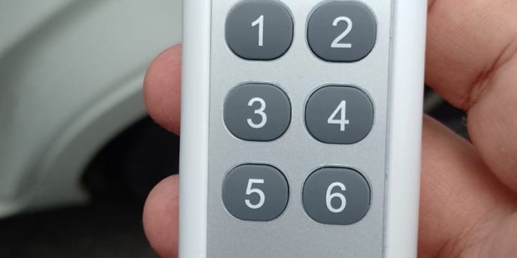 Polícia prende trio suspeito de furtar veículos com uso de dispositivo eletrônico em São Luís