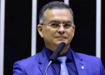 Deputado do MA propõe carteira física para identificação de pacientes