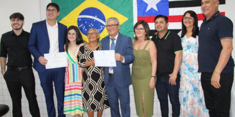 Raposa; Eudes Barros e Márcio Greik são diplomados para novo mandato