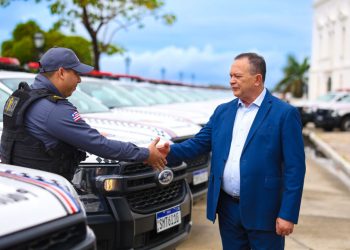 Brandão anuncia reajuste salarial para policiais militares e bombeiros