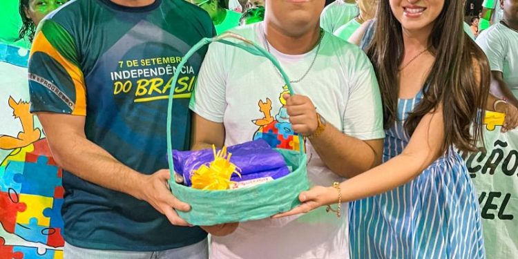 Peritoró realiza grandioso desfile alusivo a Independência com destaque para a educação, inclusão e meio ambiente