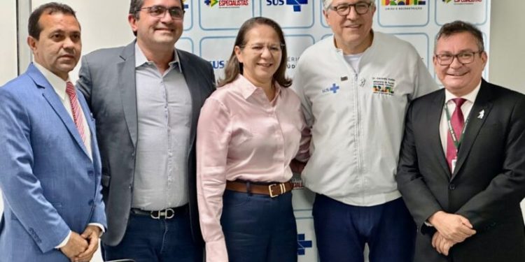 Prefeita Luciana Leocádio e Deputado Júnior Lourenço levam demandas de Buriti Bravo ao Ministério da Saúde