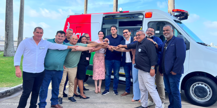 Após Mutirão dos Olhos, Paula Prata viabiliza ambulância para Gov. Newton Bello