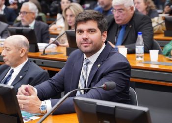 Deputado Marreca garante carteira oficial para agentes de saúde