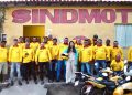 Bruna Pessoa entrega novos uniformes aos mototaxistas de Presidente Dutra