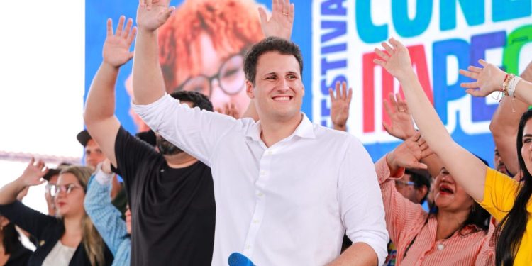 Orleans lança pré-candidatura em meio a bom desempenho em pesquisas